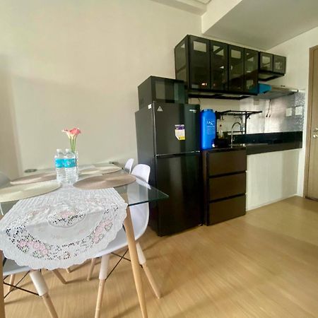 J & F Homestay - Cavite, Philippines Trece Martires Exterior foto