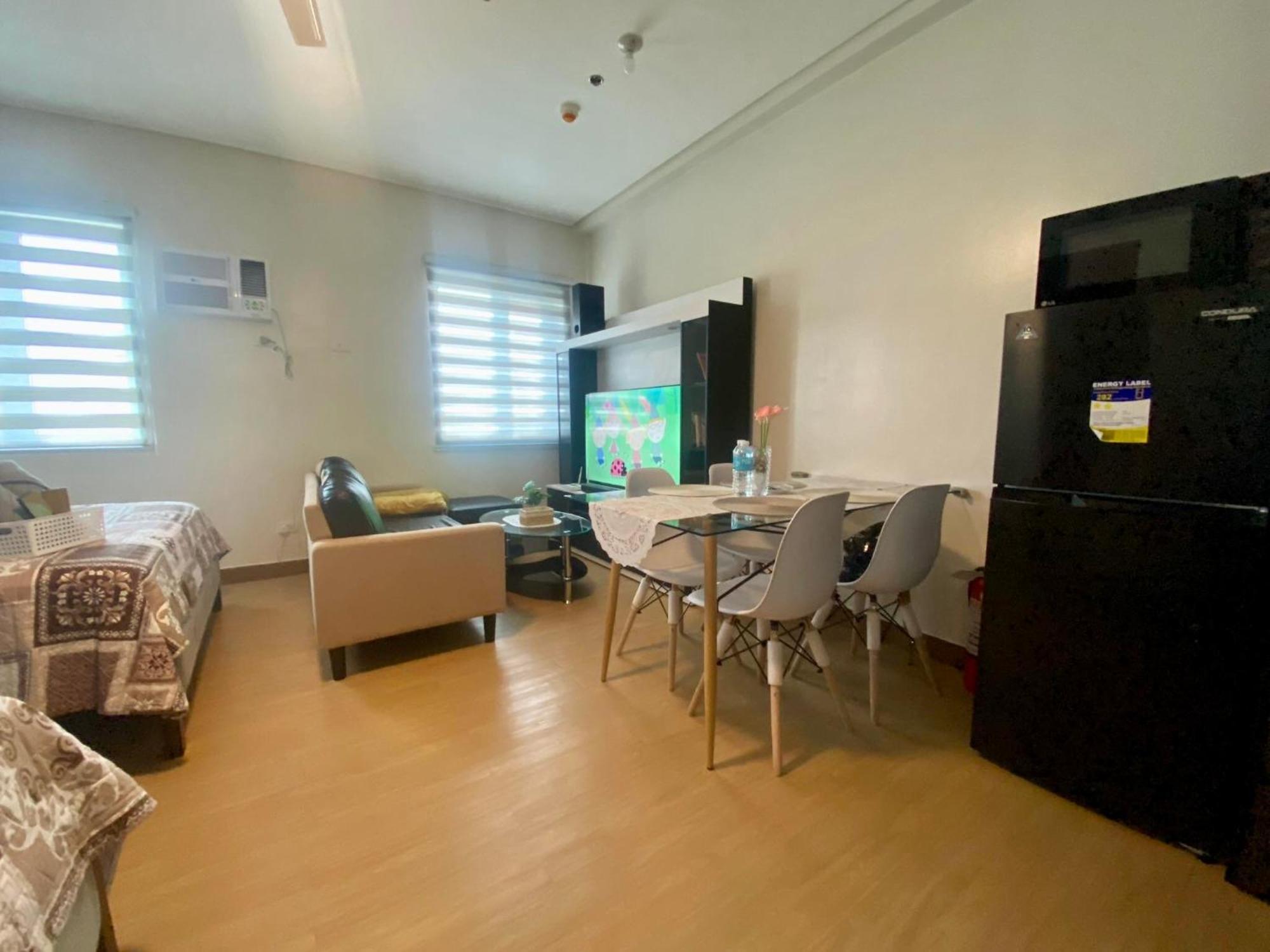 J & F Homestay - Cavite, Philippines Trece Martires Exterior foto