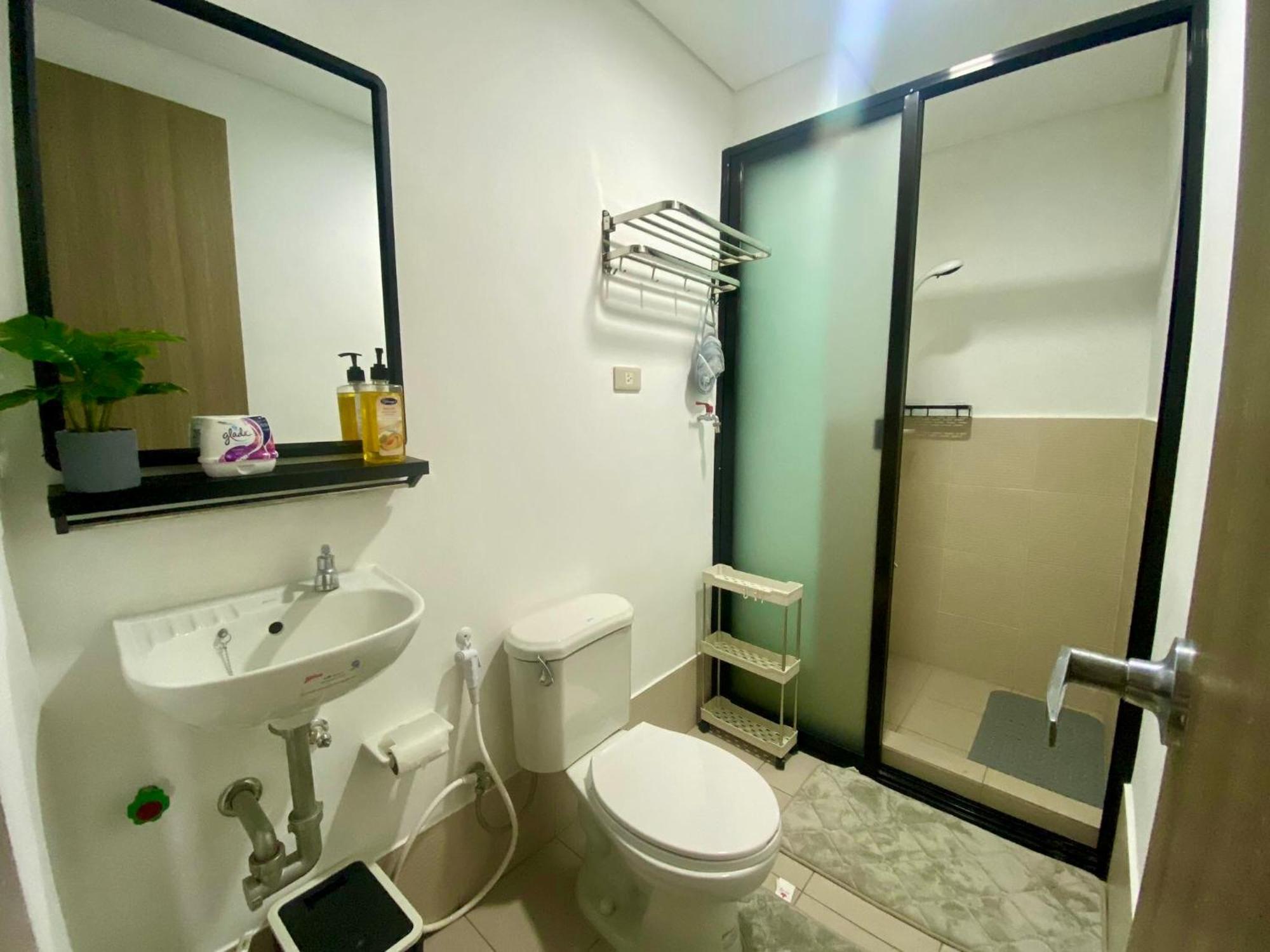 J & F Homestay - Cavite, Philippines Trece Martires Exterior foto